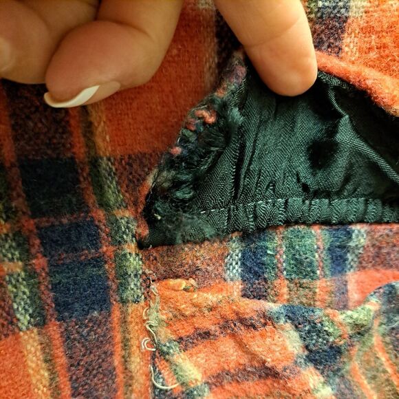 Mac Campbell Flannel Shirt Mens M Red Plaid Wool Blend Vintage XL 80s Hong Kong - Picture 7 of 11